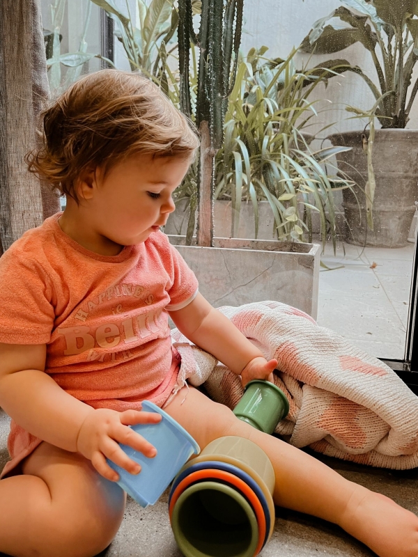Meenemen in het vliegtuig met kinderen en baby Reisspullen voor in vliegtuig met kinderen en baby