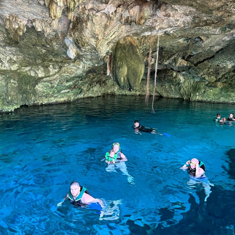 Playa del Carmen Mexico activiteiten met kinderen en baby